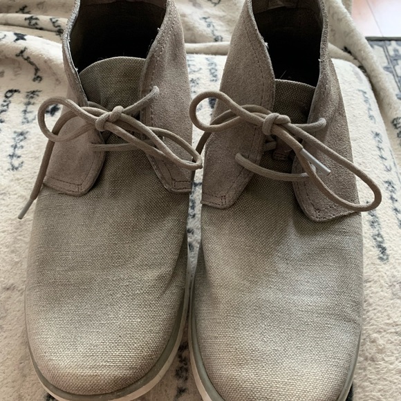 UGG mens Grey ankle shoes size 10 - Picture 2 of 14